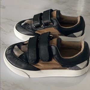 Unisex Toddler Size 7.5 (Euro 24) Burberry Shoes